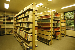 図書室。貴重な書籍がたくさん保管されています