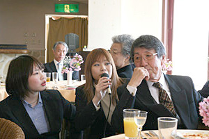 謝恩会の様子