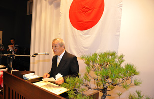 ご挨拶の言葉を述べられた石橋鯉城理事長 ご挨拶の言葉を述べられた石橋鯉城理事長