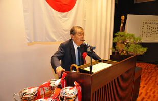 ご祝辞の言葉を述べられた藤井秀夫先生 ご祝辞の言葉を述べられた藤井秀夫先生